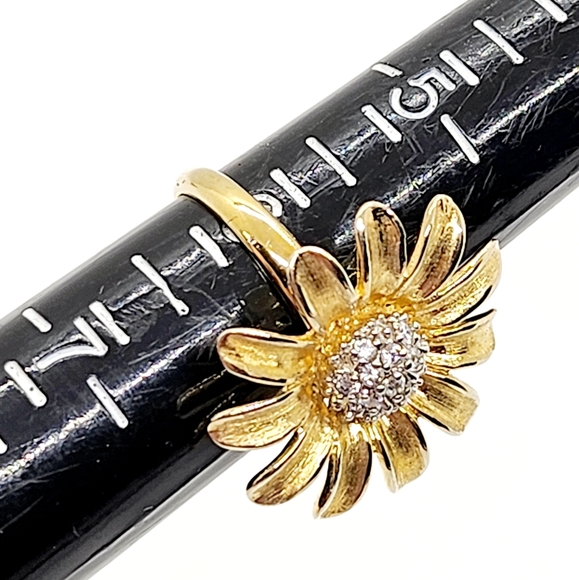 Sterling Silver Gold Vermeil Crystal Flower Ring - Picture 4 of 5